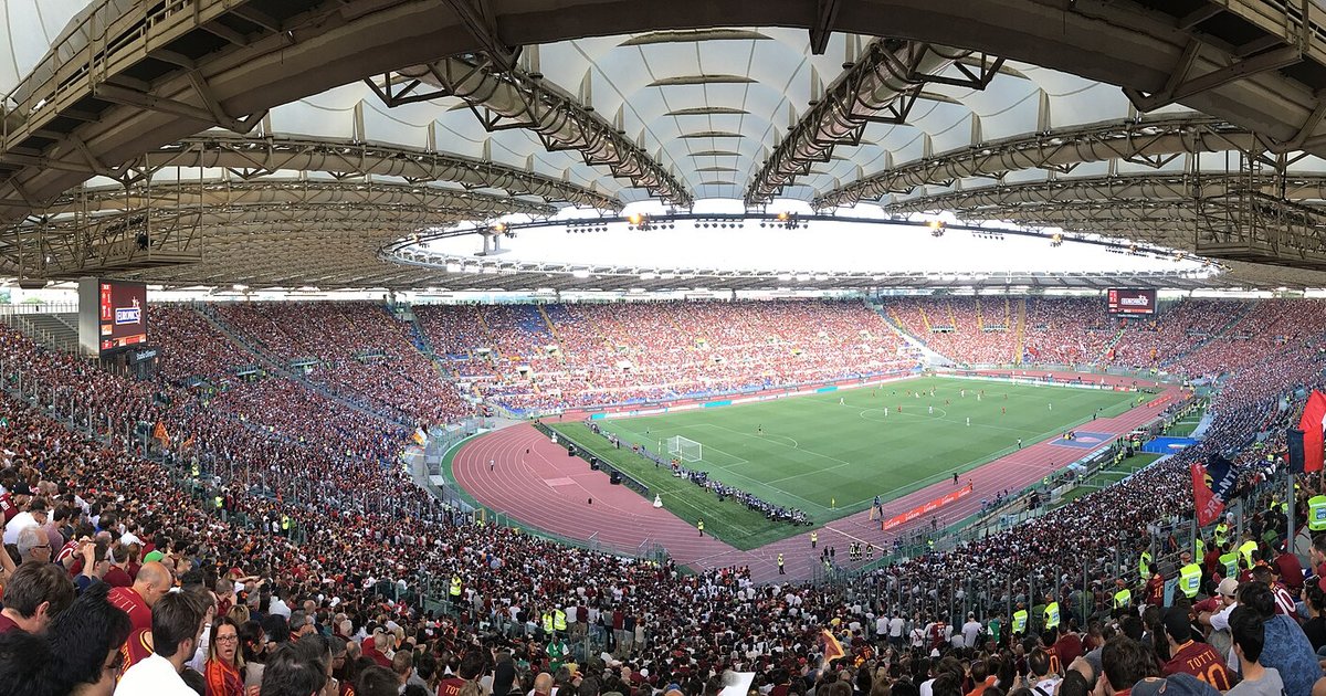 Pronósticos de hoy: panorámica del Estadio Olímpico de Roma con la cancha y las tribunas